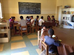 lecture-dans-le-sejour